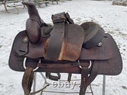 Used/vintage 16 Western roping saddle US made