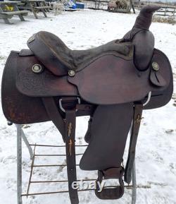 Used/vintage 16 Western roping saddle US made