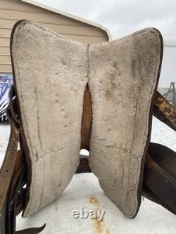 Used/vintage 16 Western roping saddle US made