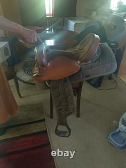 Used western horse saddle 15