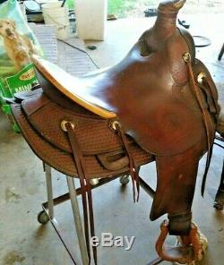 Used western ranch, roping, A fork saddle 16