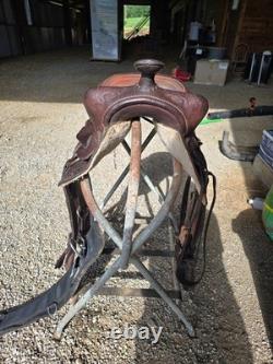 Used western saddle 16