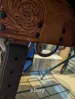 Very Nice Circle Y Equitation Western Saddle With Beautiful Tooling