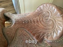 Vintage 15.5 Tex Tan Hereford Brand Western Saddle, Floral Leather Tooling