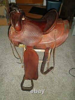 Vintage 15 Colorado Saddlery Western Saddle