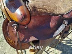 Vintage 15 Cowboy Western pleasure/Trail saddle, Saddle King Of Texas Maker