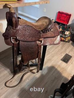 Vintage 15 Inch Western Show Saddle