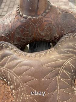 Vintage 15 Longhorn Tooled Roping Western Saddle Needs TLC & Restoration