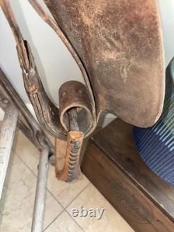 Vintage 15? Western Saddle Tooled Leather Full Quarter Horse Bars Trail Ranch