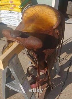 Vintage 16 WESTERN HORSE SADDLE Fully Beautifully Tooled North & Judd Hardware