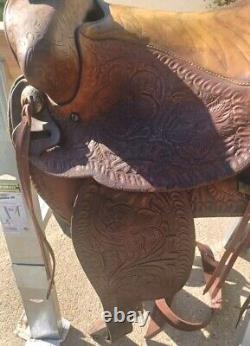 Vintage 16 WESTERN HORSE SADDLE Fully Beautifully Tooled North & Judd Hardware