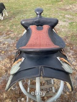 Vintage/Antique 13 youth Western parade saddle withsilver horse heads