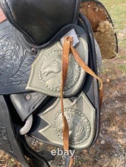 Vintage/Antique 13 youth Western parade saddle withsilver horse heads