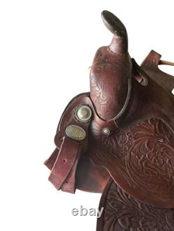 Vintage Beautiful Double R Leather Company Hand Made Saddle Detailed Work