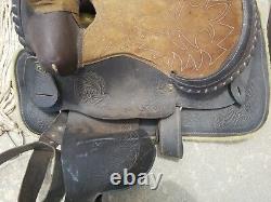 Vintage Beautiful Western Tooled Leather Horse Riding Saddle 13.5 Seat & Xtras