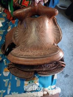 Vintage Bonanza Big Horn Leather Western Saddle 14 Seat Nice Tooling Repaired