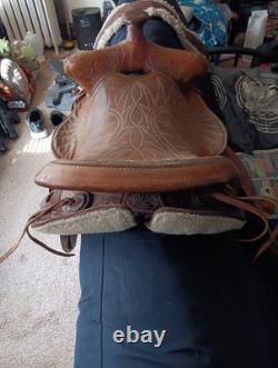 Vintage Bonanza Big Horn Leather Western Saddle 14 Seat Nice Tooling Repaired