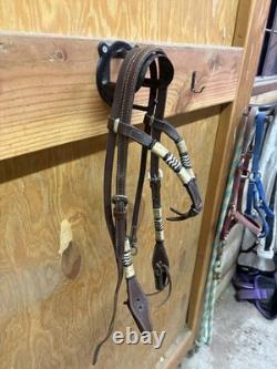 Vintage Circle Y Cow Country Saddle with Breastcollar and Headstall 15 Seat