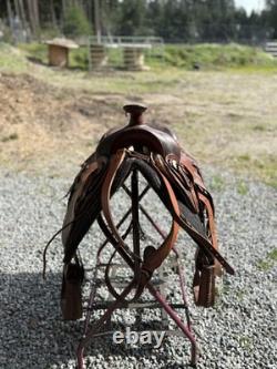 Vintage Circle Y Cow Country Saddle with Breastcollar and Headstall 15 Seat