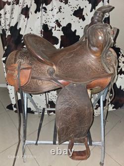 Vintage Collector's Item JG Read & Bros Co Western Saddle (Prior 1920s)