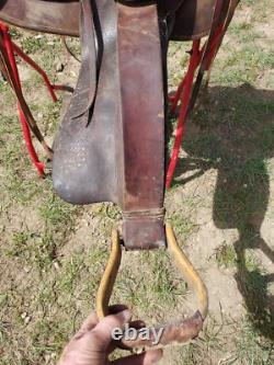 Vintage Denver Round Skirt High Back Western Saddle 12½ Seat