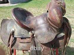 Vintage Denver Round Skirt High Back Western Saddle 12½ Seat