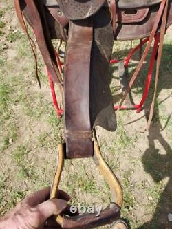 Vintage Denver Round Skirt High Back Western Saddle 12½ Seat