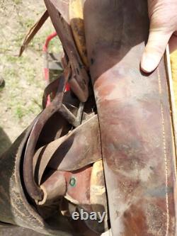 Vintage Denver Round Skirt High Back Western Saddle 12½ Seat