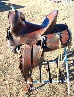 Vintage Fred Mueller Western Saddle Rounded Skirt 14 Seat