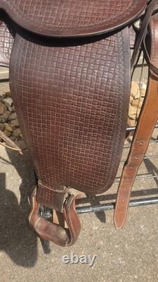 Vintage GL Lawrence Ranch Saddle