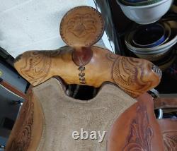 Vintage Hand Tooled Leather SADDLE 17 with13 Leather Flaps + Purple Blanket