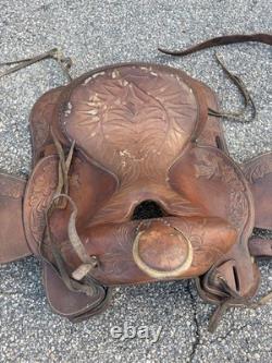 Vintage Hereford Tex Tan 15 Leather Horse Saddle