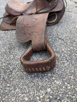 Vintage Hereford Tex Tan 15 Leather Horse Saddle