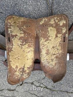 Vintage Hereford Tex Tan 15 Leather Horse Saddle