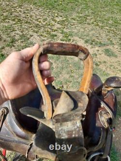 Vintage High Back/Square Skirt Western Saddle Unmarked 13½ Seat