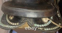 Vintage Horse Saddle / 15.5