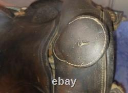 Vintage Horse Saddle / 15.5