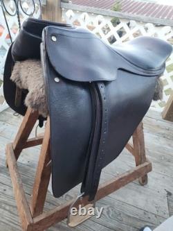 Vintage Horse Saddle Beautiful Design. Borelli. Excellent Condition Vintage Horse Saddle Beautiful Design. Borelli. Excellent Condition