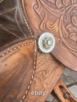 Vintage Horse Saddle Very Nice Leather (OLD) With Gold And Sliver Colored Metals