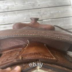 Vintage Horse Saddle Very Nice Leather (OLD) With Gold And Sliver Colored Metals