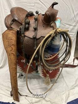 Vintage Leather Saddle With Trail Bag Gun Sleeve Rope & Western Blanket Child Size