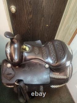 Vintage Parade Style Saddle