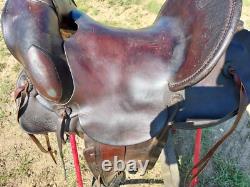 Vintage R. T Frazier Pueblo Colo. High Back Buckaroo Western Saddle 14½ seat