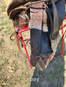 Vintage R. T Frazier Pueblo Colo. High Back Buckaroo Western Saddle 14½ seat