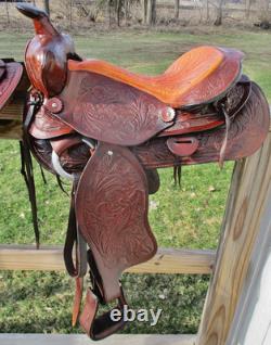 Vintage RED RANGER Western Trail pleasure Saddle, comfy padded 14' seat-Clean