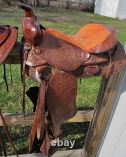 Vintage RED RANGER Western Trail pleasure Saddle, comfy padded 14' seat-Clean