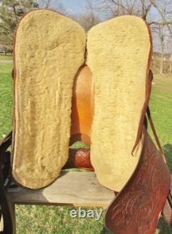 Vintage RED RANGER Western Trail pleasure Saddle, comfy padded 14' seat-Clean