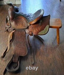 Vintage SIMCO 5567 Western Horse Saddle With Metal Trim