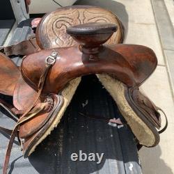 Vintage Simco Horse Saddle 15 Seat Brass Hardware And Pictured Tack Included
