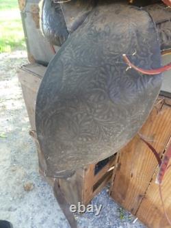 Vintage Tooled Black Leather Horse Saddle 18 Wide 23 Front to Back